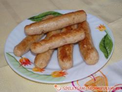 Как приготовить домашние сосиски